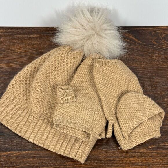 Cammiello Chiaro Light Camel Color Women’s hat and mitt set 100% cashmere faux f main image 6
